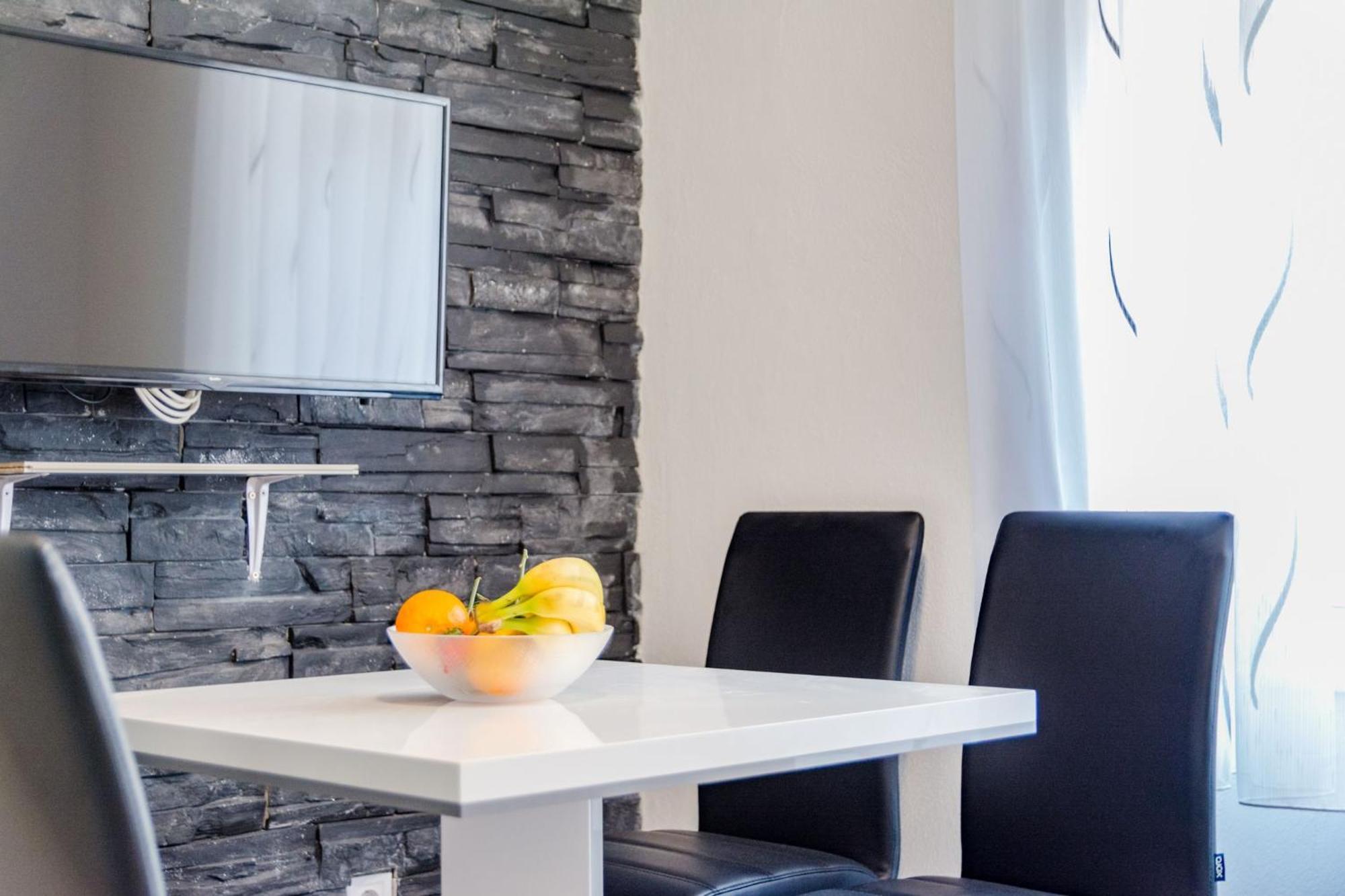 מילנה Riva Apartments Villa Thalia - Milna, Brac מראה חיצוני תמונה