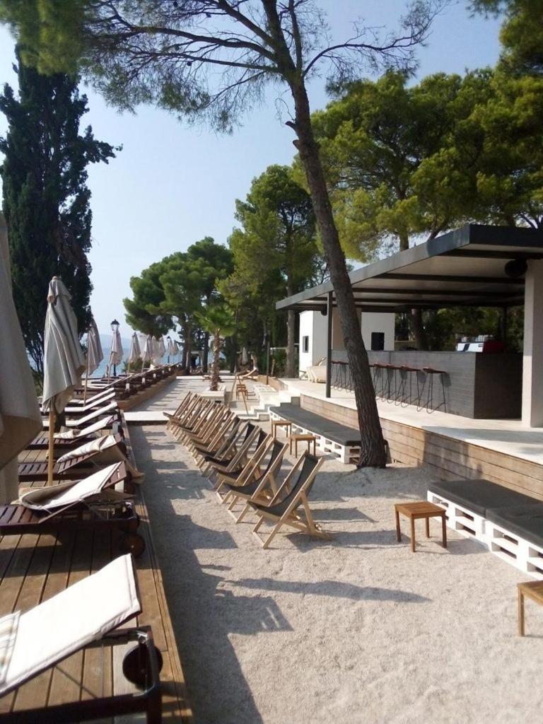 מילנה Riva Apartments Villa Thalia - Milna, Brac מראה חיצוני תמונה