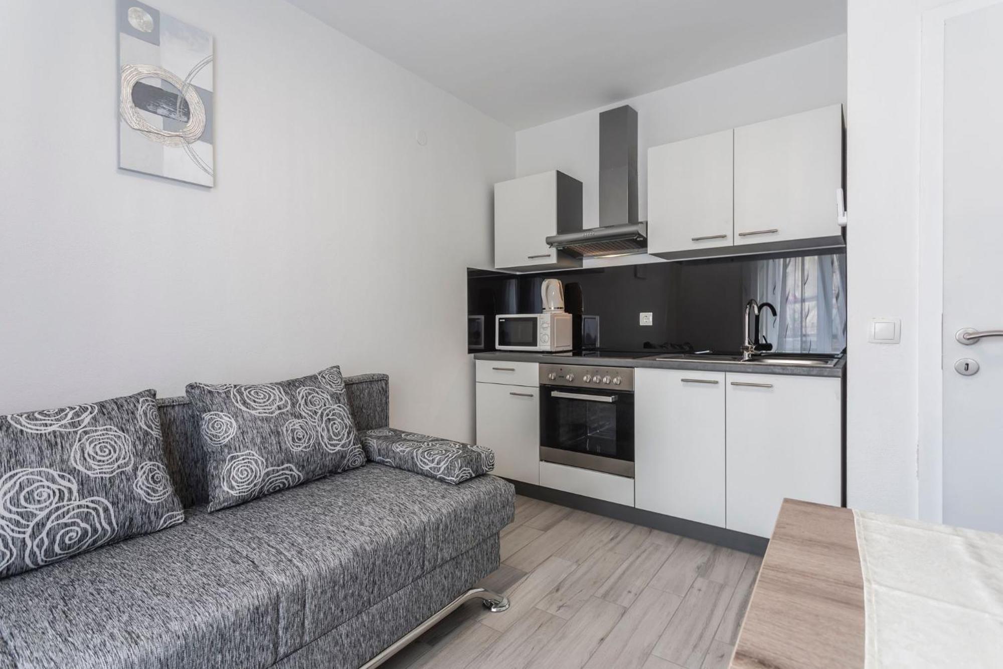 מילנה Riva Apartments Villa Thalia - Milna, Brac מראה חיצוני תמונה