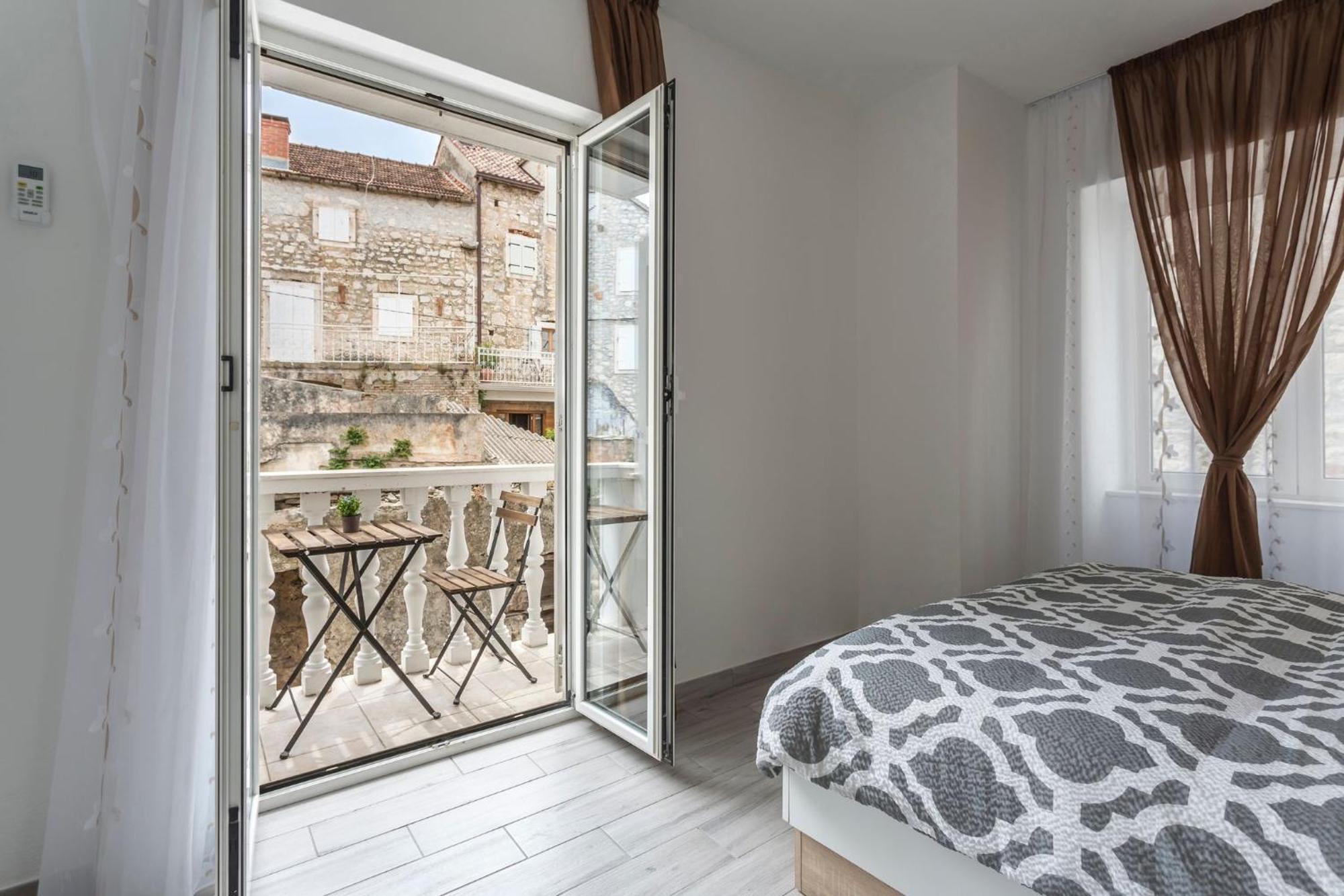 מילנה Riva Apartments Villa Thalia - Milna, Brac מראה חיצוני תמונה