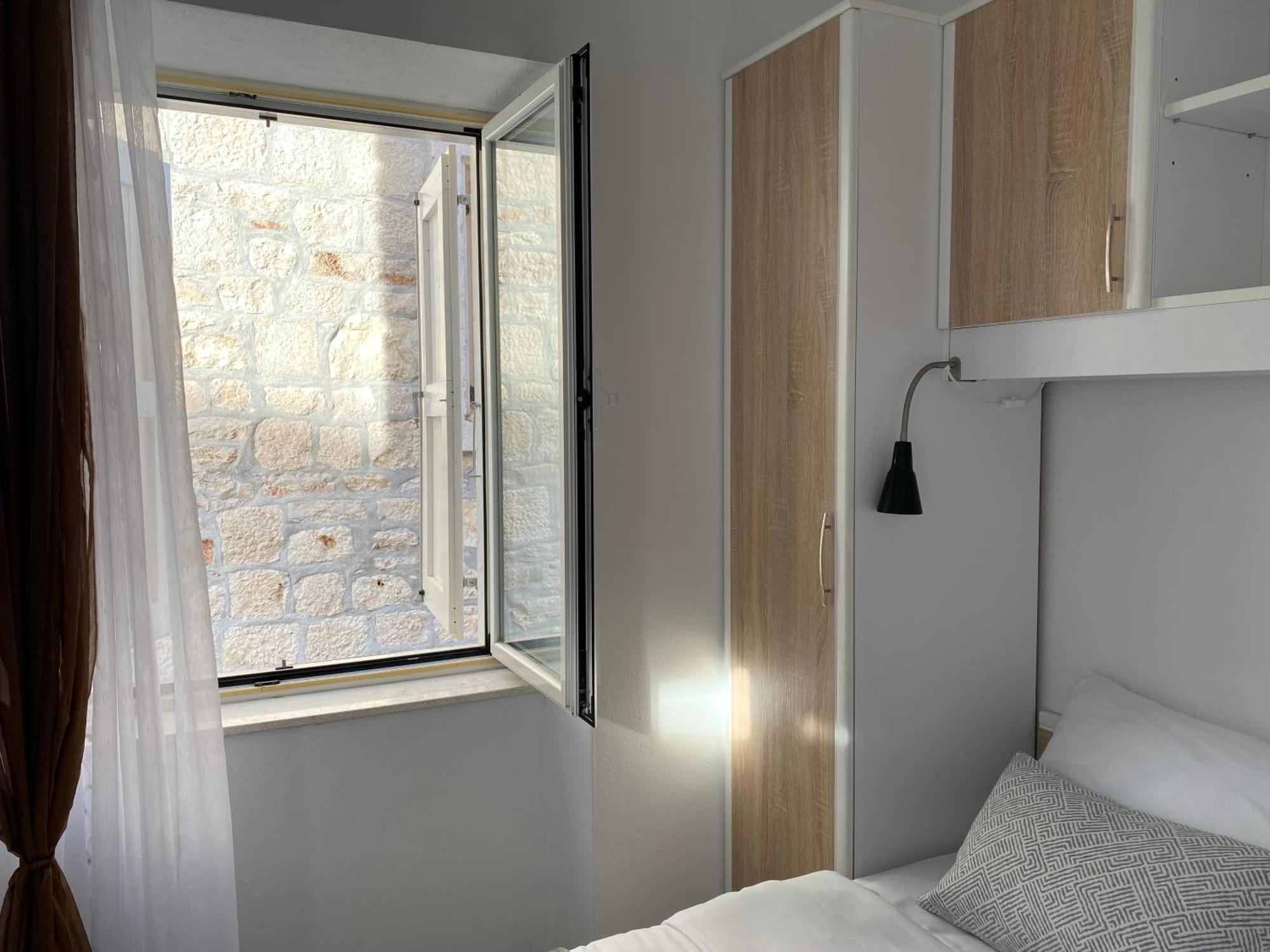 מילנה Riva Apartments Villa Thalia - Milna, Brac מראה חיצוני תמונה